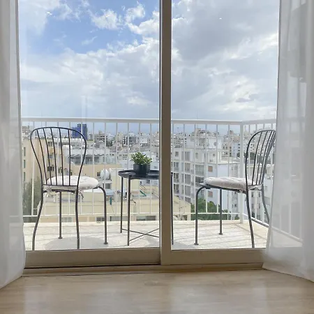 Apartament Phaedrus Living: Downtown Flat 704 Nikozja
